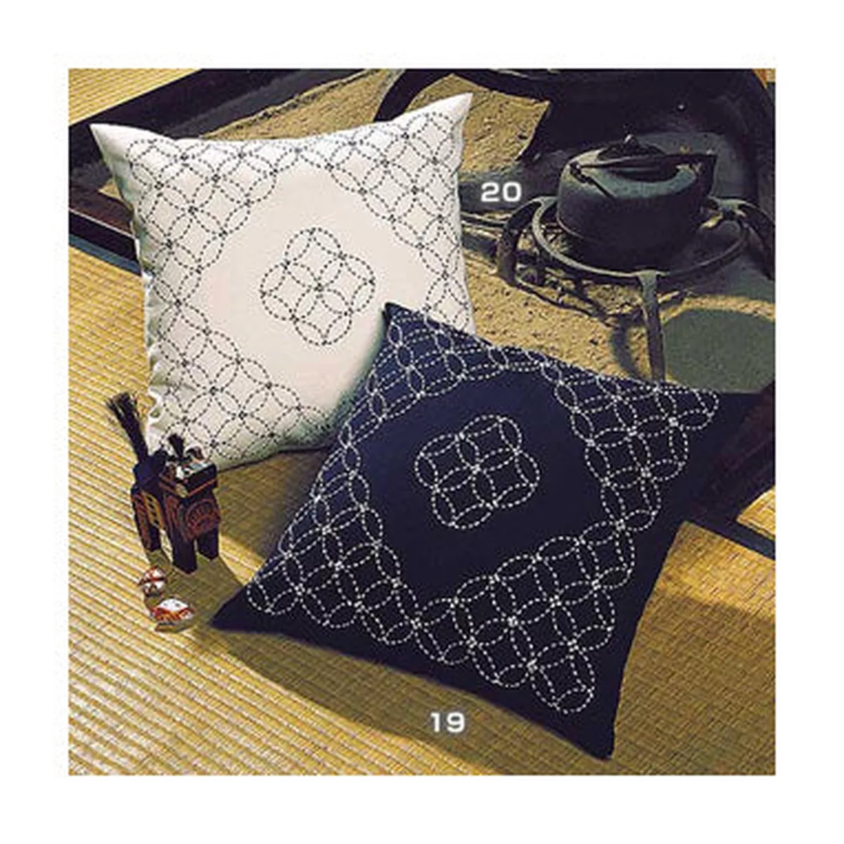 "Shippo" cushion kit for sashiko embroidery (price for the complete kit - indigo cushion)